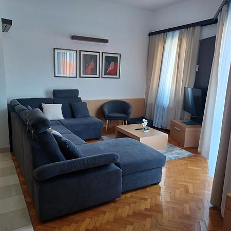 Apartment Aci Marina Cres Exteriér fotografie